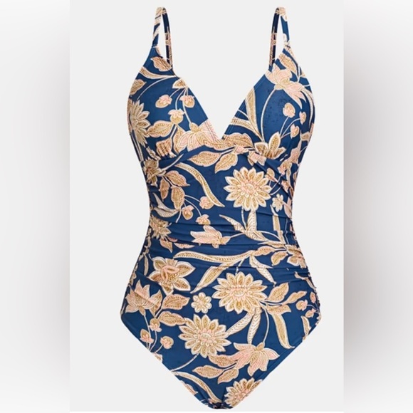 Cupshe Paisley V Neck Tummy Control Long
Torso One Piece Swimsuit Size Lg NWT - Picture 3 of 5